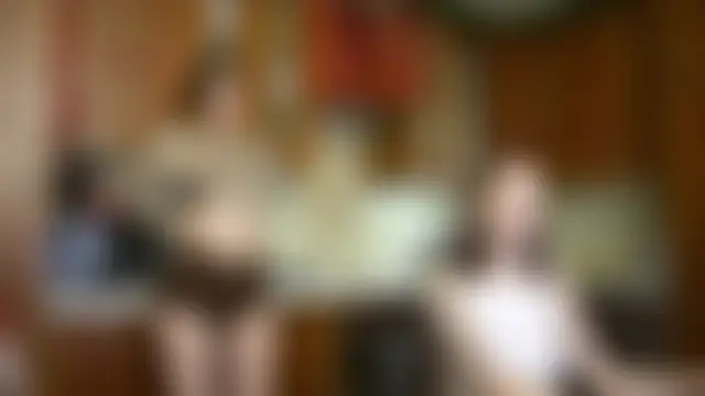 HotCaramellsTV's Live Sex Cam Show