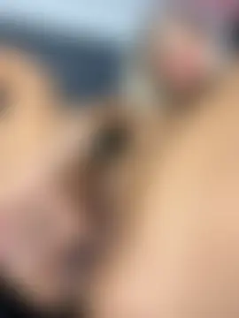 MystiqueXXX's Webcam Show