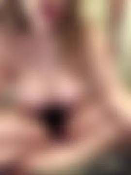 Faidraishere's Live Sex Cam Show