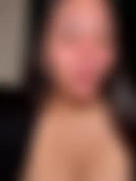 BustiBunny69's Webcam Show