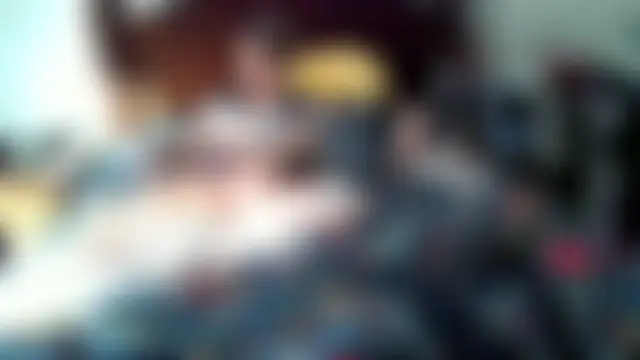 small_town_slut's Webcam Show