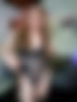 royalgirls_x's Webcam Show