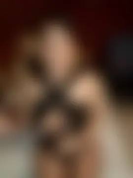 Tiffany35's Live Sex Cam Show