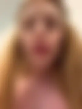 kira_mia's Live Sex Cam Show