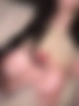 kira_mia's Live Sex Cam Show