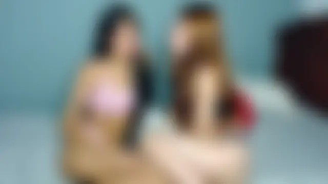 strawberrymia68's Webcam Show