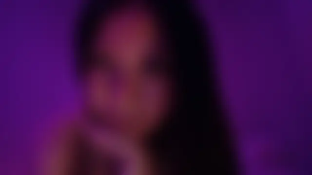 luvvivii's Live Sex Cam Show