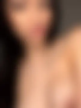 ilariea_girl's Live Sex Cam Show