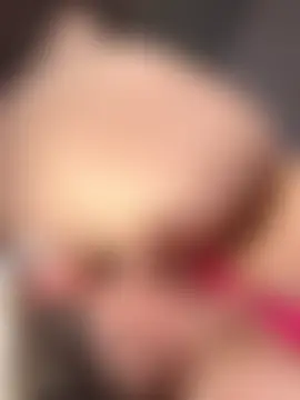 HugeBoobsAlice's Webcam Show