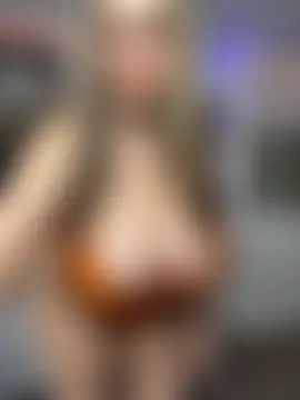 curvyfunlover's Webcam Show