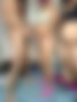 Heena-143's Live Sex Cam Show