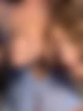 Roselyn_xo's Live Sex Cam Show