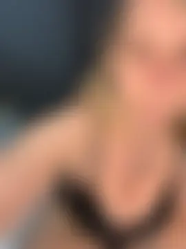 Aphrodite-22 Live chatroom