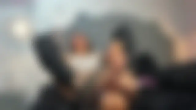 i_Carolinee Live chatroom