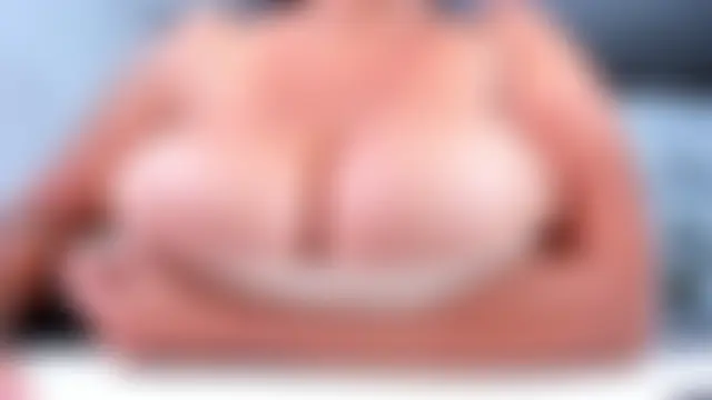 megan_bigboobs_: δωμάτιο απευθείας συνομιλίας