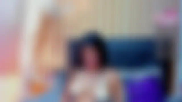 LunaToledo's Live Webcam Chat