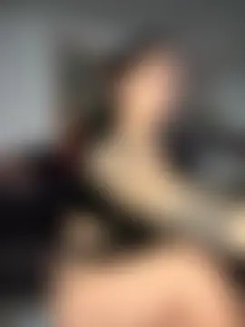 kiaraglam2's Live Webcam Chat