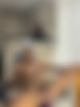 Pokazy przed seks kamerką na żywo – YeremiBrowm