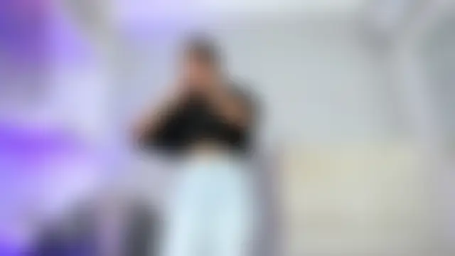 natalia_aguirre1's Live Chat Room