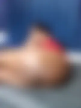 غرفة دردشة CurveyChocClitX5 المباشرة