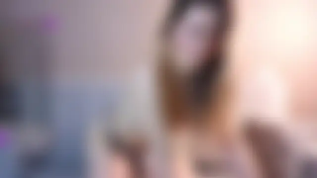 EmilyVale's Live XXX Chat