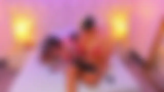 Chat XXX en directo de MiaYMolly