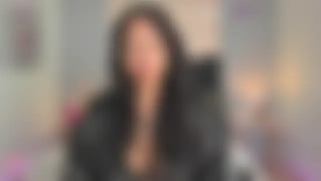 SophiaaStone 라이브 XXX 채팅