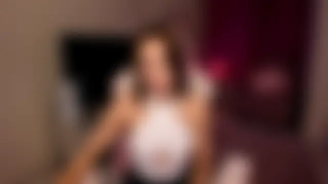 EllaCurtis' Live XXX Chat