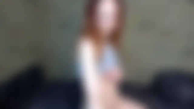 emi_less – Naživo XXX chat