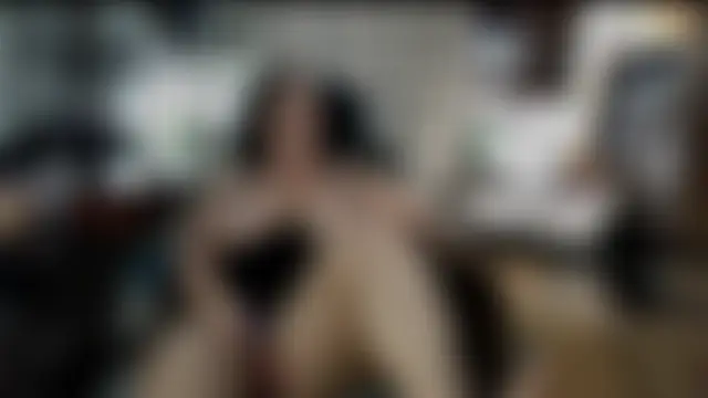 Shelly_hotwifeのライブXXXチャット