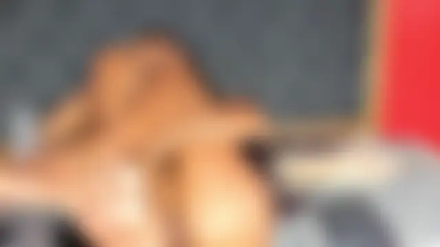 YayaHilton's Webcam Show