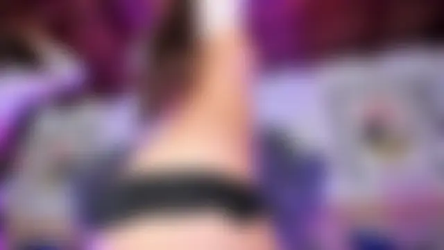 MiaKay1's Webcam Show