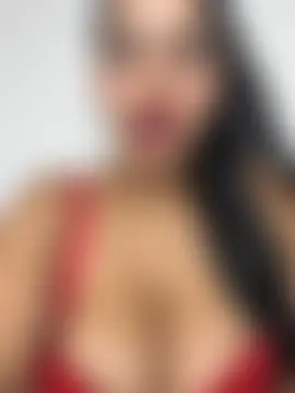 Sara-77's Live XXX Chat