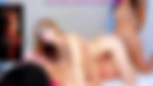 Pink_hell222's Webcam Show