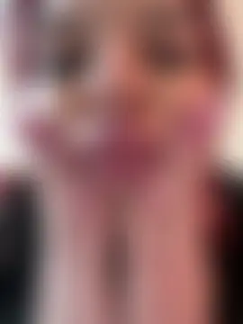 RiriRoseey's Webcam Show