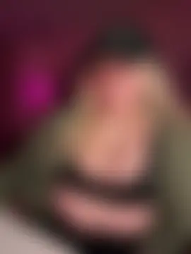 دردشة PiggyRose الجنسية المباشرة