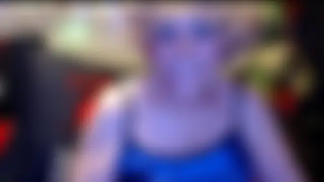 HappyWomanOn's Webcam Show