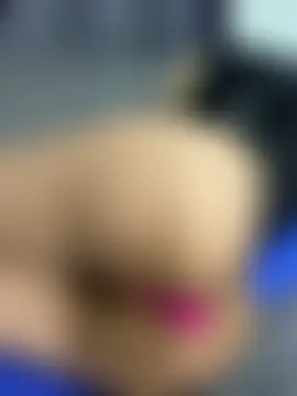 XXX chat uživo modela Ly_Chuppy