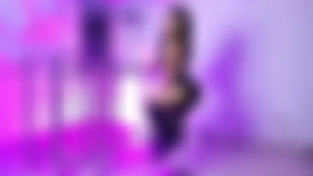 Онлайн чат XXX LuciaMoretti_