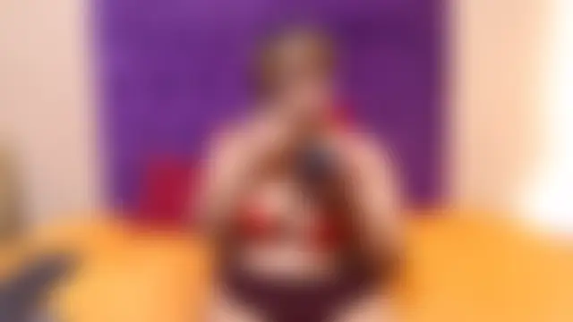 Webkamerová show EBONYBUSTYY