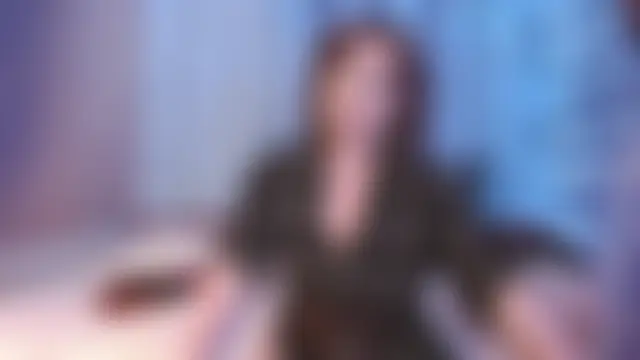 julia_renard Webcam show