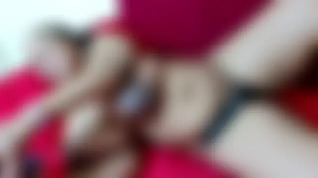 HugeTitisxx Adlı Modelin Web Kamerası Şovu