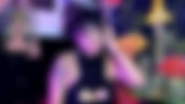 victoriia_thompson's Webcam Show