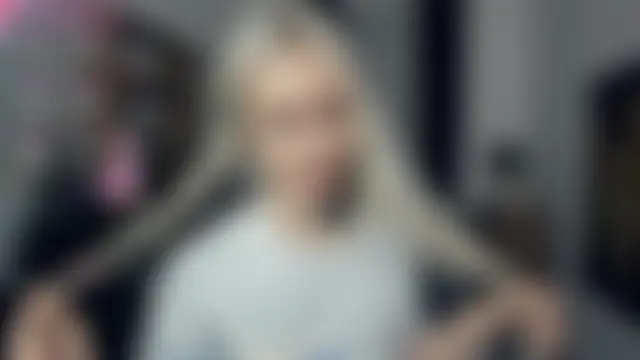 KristalCrowner Chat XXX live