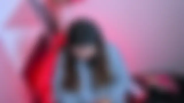 little_emma0: απευθείας συνομιλία ΧΧΧ