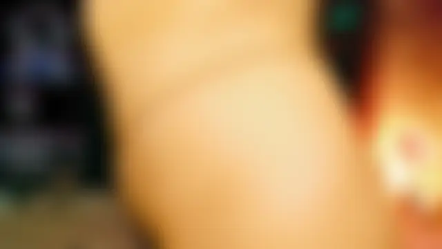 Chat XXX en directo de ElyaQuinn