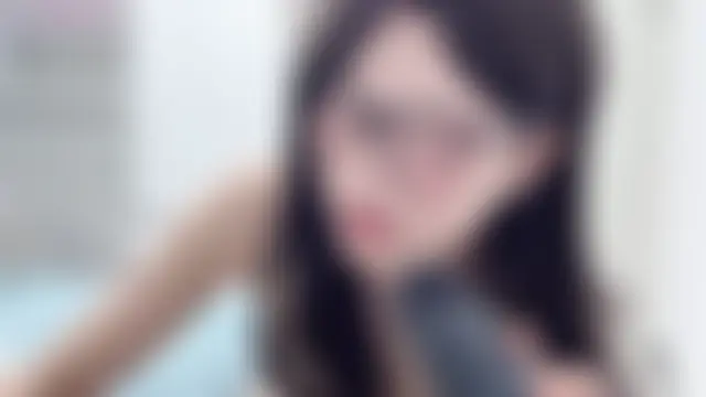 Xiaorui- élő XXX-chatje