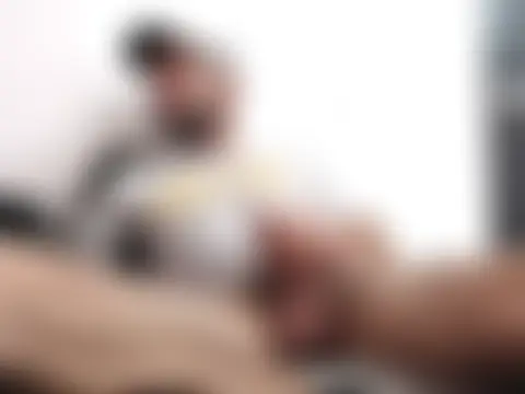 hairyandbigmann: διαδικτυακό σόου στην κάμερα