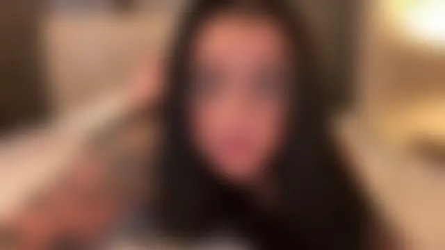 ห้องแชทสดของ LucyLuxee19