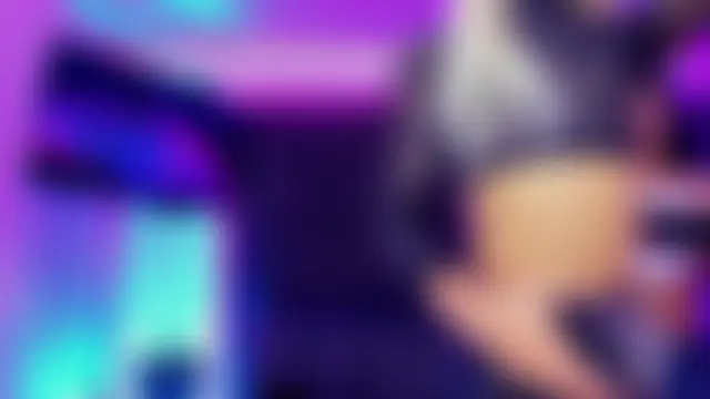 Queens_Wonders_Blonders Webcam Show